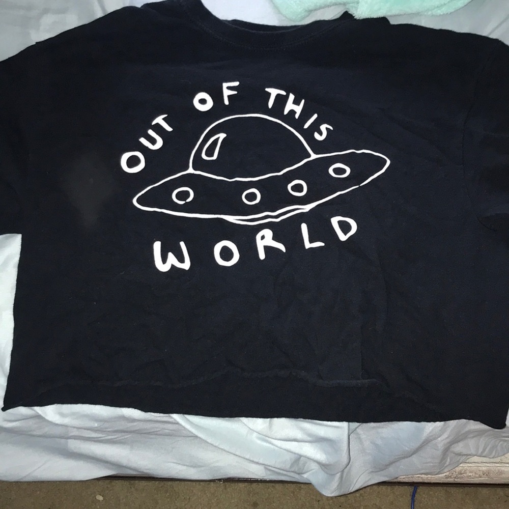 out of this world alien shirt cropped